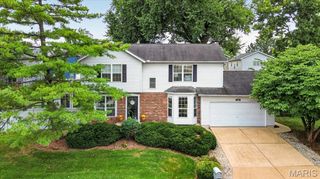 8720 Garden Court, St Louis, MO 63144