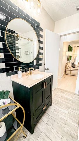 609 E LOUISIANA AVENUE, Tampa, FL 33603