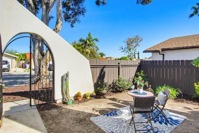 11050 Westonhill Dr, San Diego, CA 92126