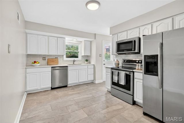 9211 Old Bonhomme Road, Olivette, MO 63132