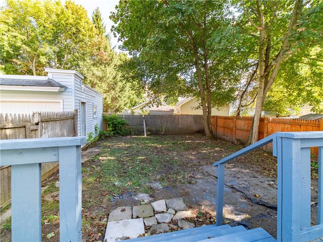 42 Chapman St, Jamestown, NY 14701