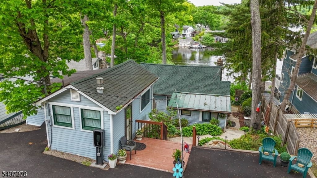 70 S Shore Rd, Byram Twp., NJ 07821