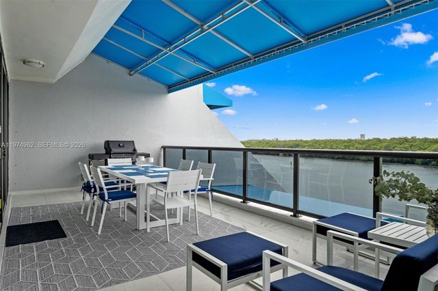 445 Poinciana Dr 1530, Sunny Isles Beach, FL 33160