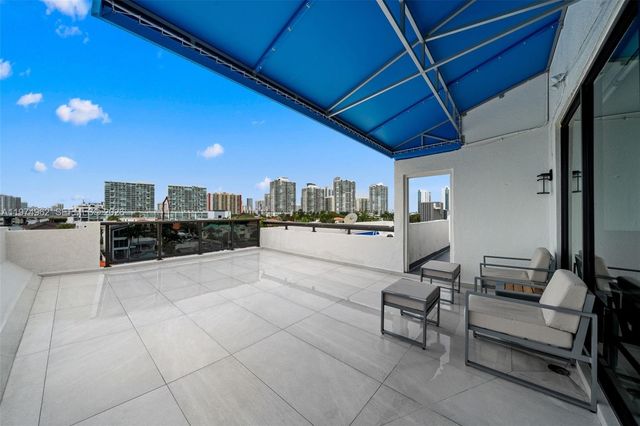 445 Poinciana Dr 1530, Sunny Isles Beach, FL 33160