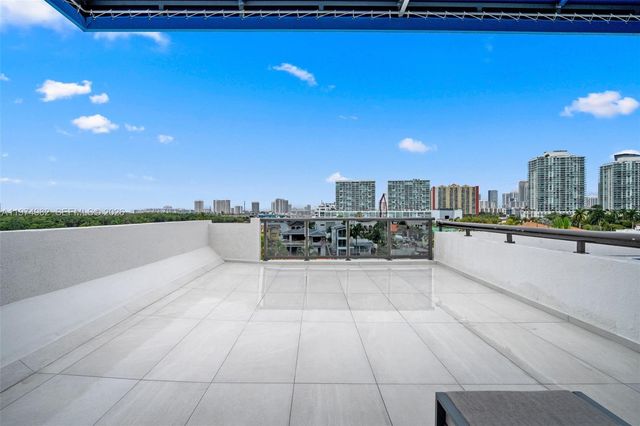 445 Poinciana Dr 1530, Sunny Isles Beach, FL 33160