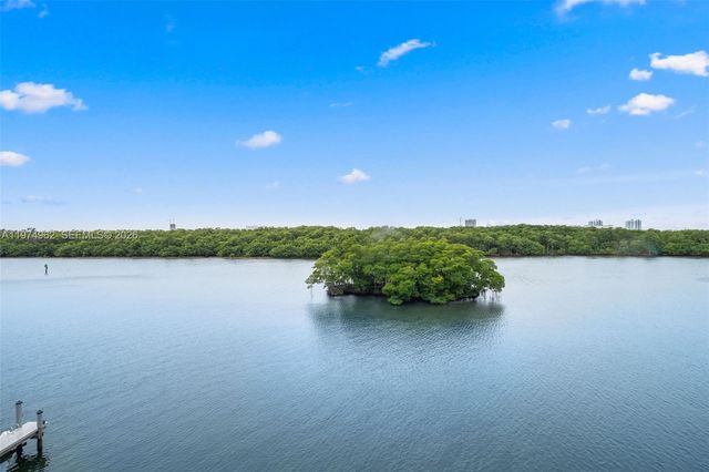 445 Poinciana Dr 1530, Sunny Isles Beach, FL 33160