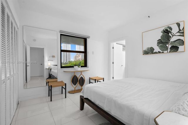 445 Poinciana Dr 1530, Sunny Isles Beach, FL 33160