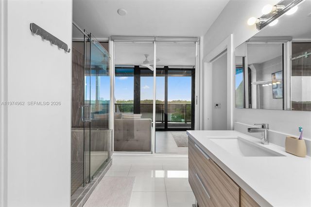 445 Poinciana Dr 1530, Sunny Isles Beach, FL 33160