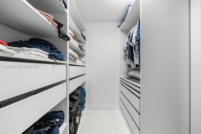 445 Poinciana Dr 1530, Sunny Isles Beach, FL 33160