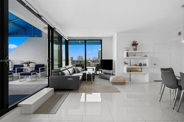 445 Poinciana Dr 1530, Sunny Isles Beach, FL 33160