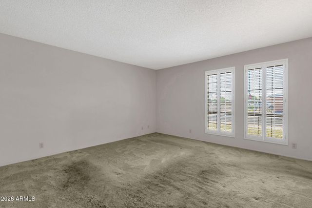 4056 E CAPRI Avenue, Mesa, AZ 85206