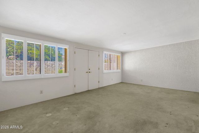 4056 E CAPRI Avenue, Mesa, AZ 85206