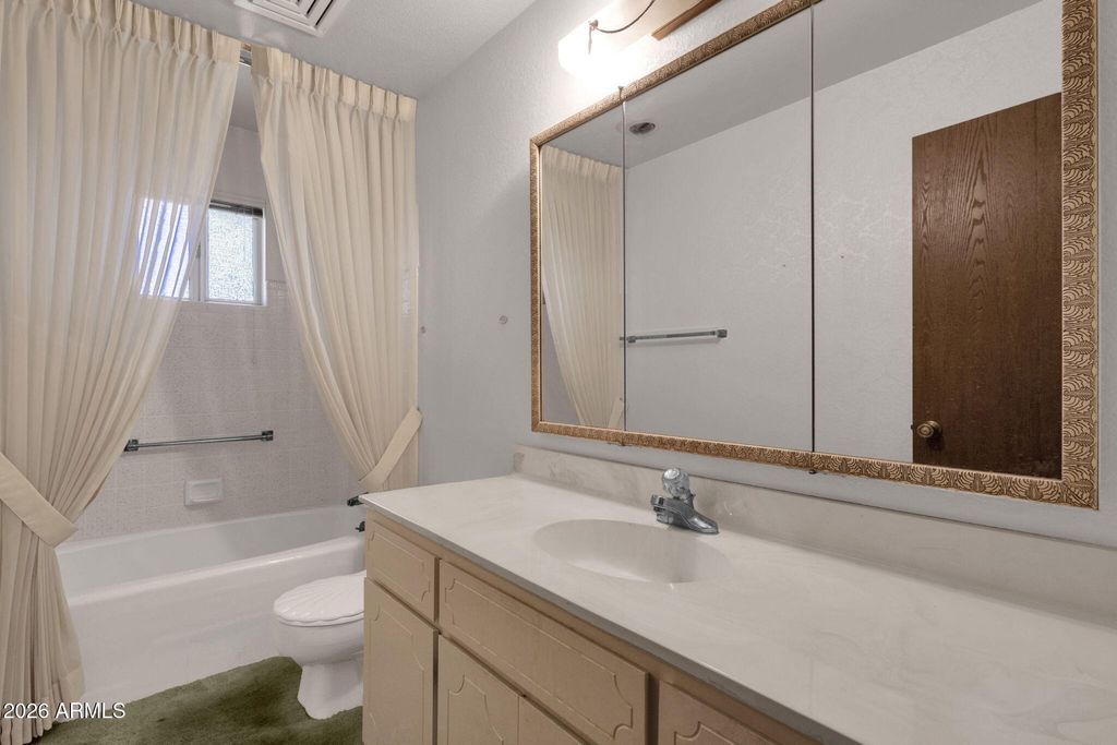 Image 25 of property listing at 4056 E CAPRI Avenue, Mesa, AZ 85206