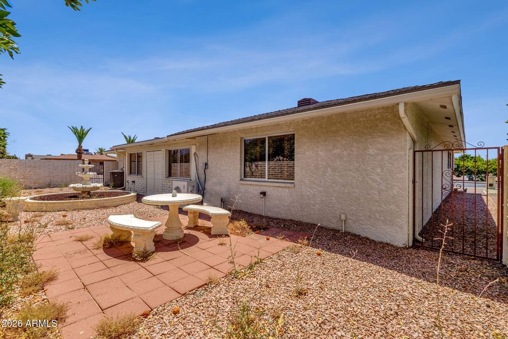 Image 26 of property listing at 4056 E CAPRI Avenue, Mesa, AZ 85206