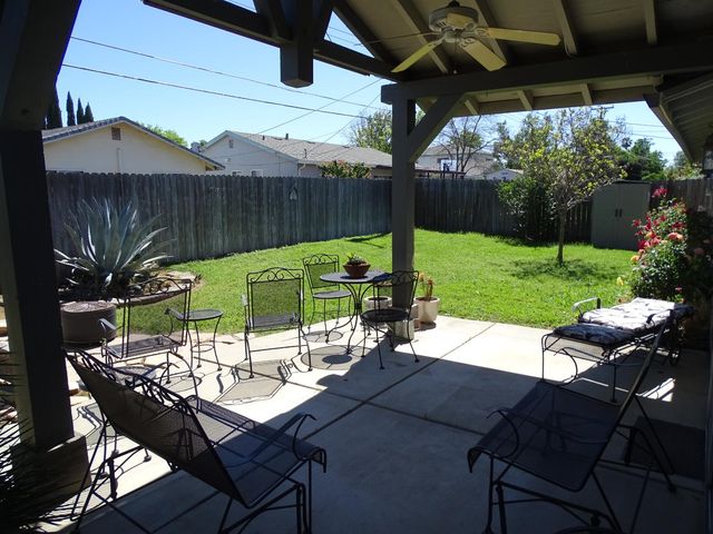 7020 Ansbrough Dr, Citrus Heights, CA 95621