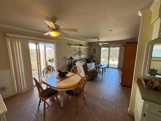 7020 Ansbrough Dr, Citrus Heights, CA 95621