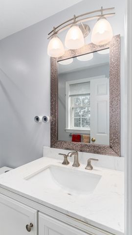 111 Marivista Ave, Waltham, MA 02451
