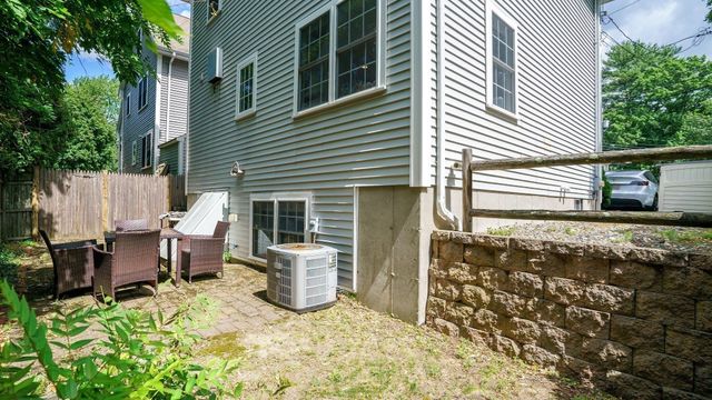 111 Marivista Ave, Waltham, MA 02451