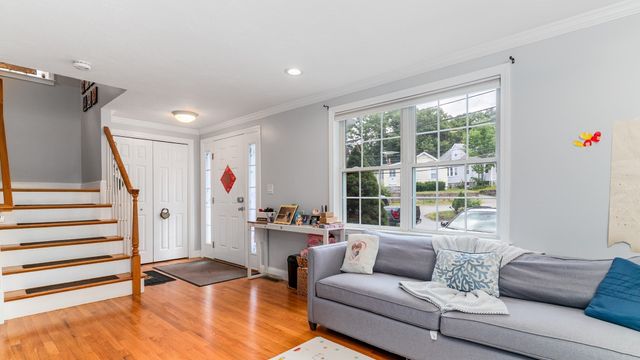 111 Marivista Ave, Waltham, MA 02451