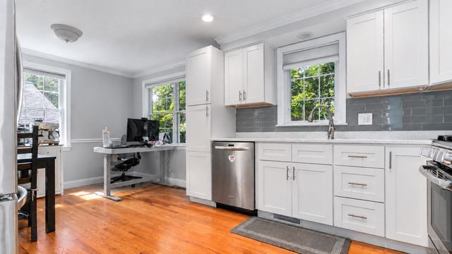 111 Marivista Ave, Waltham, MA 02451