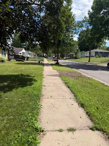 1381 Mechanic Avenue, Saint Paul, MN 55106