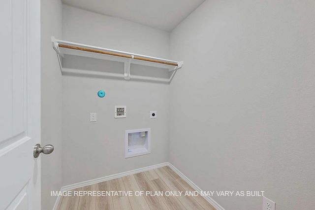 2240 Jeter Dr, Bryan, TX 77803