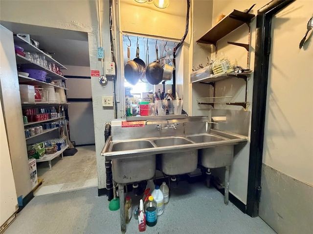 342 Center Avenue, West View, PA 15229