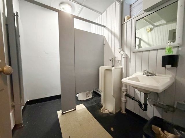 342 Center Avenue, West View, PA 15229