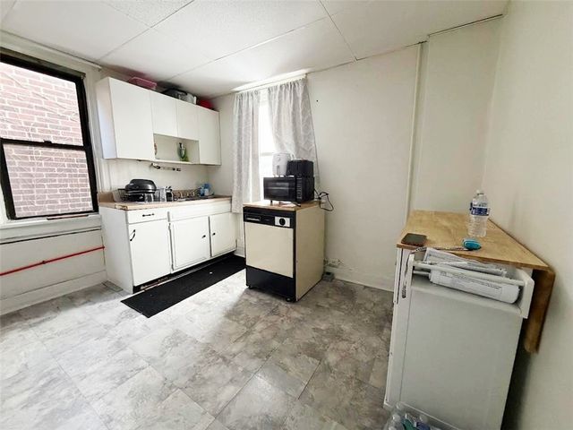 342 Center Avenue, West View, PA 15229