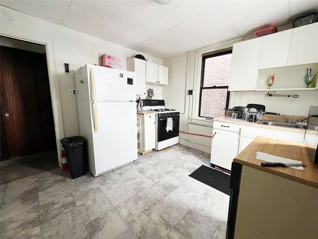 342 Center Avenue, West View, PA 15229