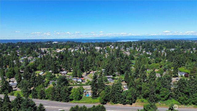 124 8th Avenue S, Burien, WA 98168