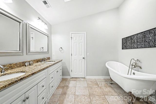 12227 Provincetowne Drive, Charlotte, NC 28277