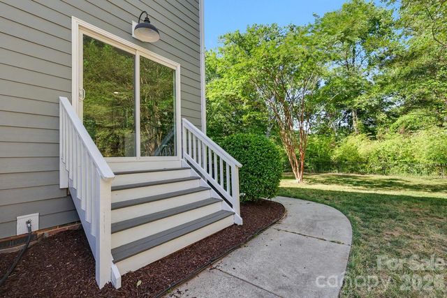 12227 Provincetowne Drive, Charlotte, NC 28277