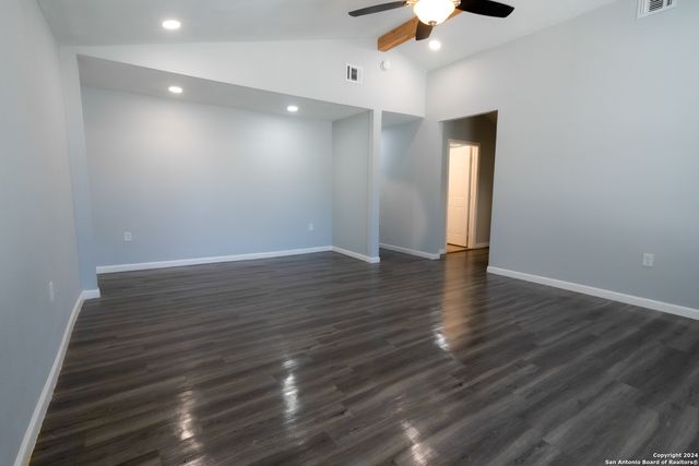 1415 W French, San Antonio, TX 78201