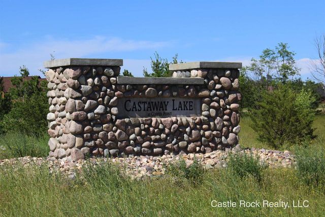 W5601 Castaway Drive, New Lisbon, WI 53950