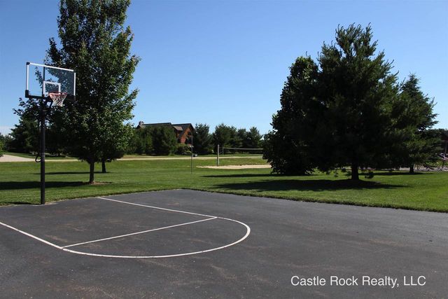 W5601 Castaway Drive, New Lisbon, WI 53950