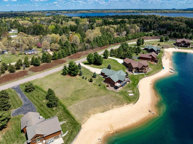 W5601 Castaway Drive, New Lisbon, WI 53950