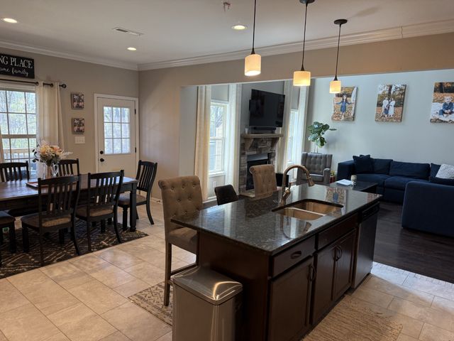 606 Tacoma Dr, Clarksville, TN 37043