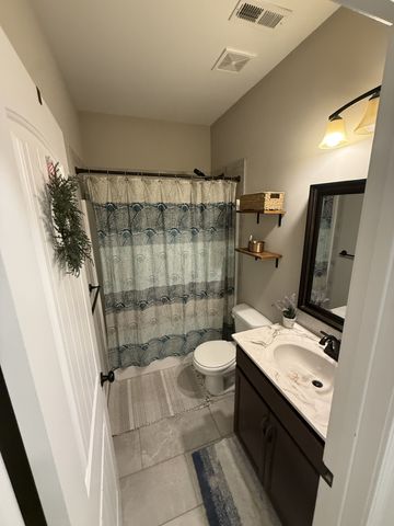 606 Tacoma Dr, Clarksville, TN 37043
