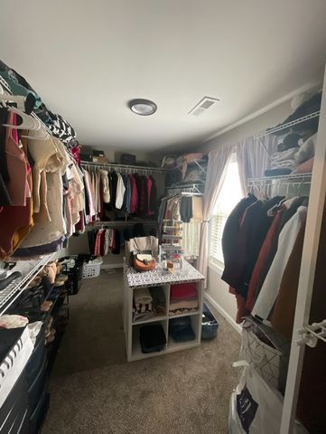 606 Tacoma Dr, Clarksville, TN 37043