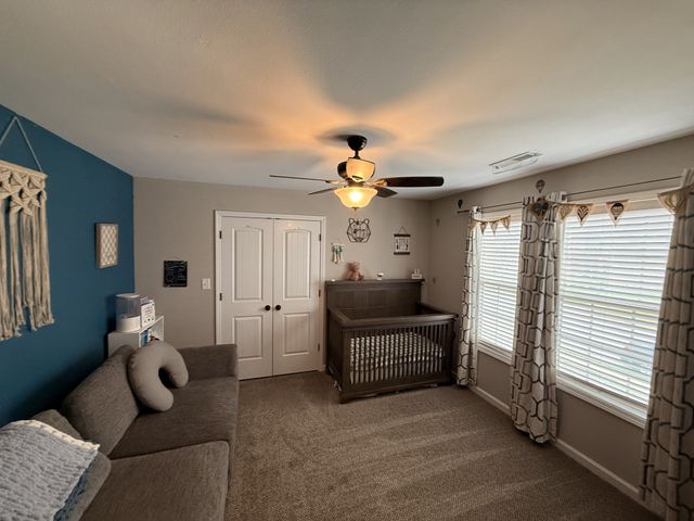 606 Tacoma Dr, Clarksville, TN 37043