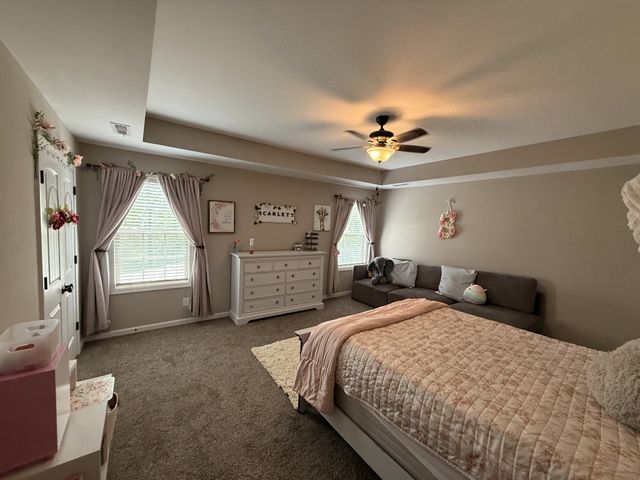 606 Tacoma Dr, Clarksville, TN 37043