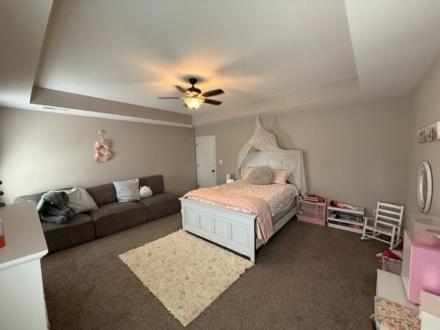 606 Tacoma Dr, Clarksville, TN 37043