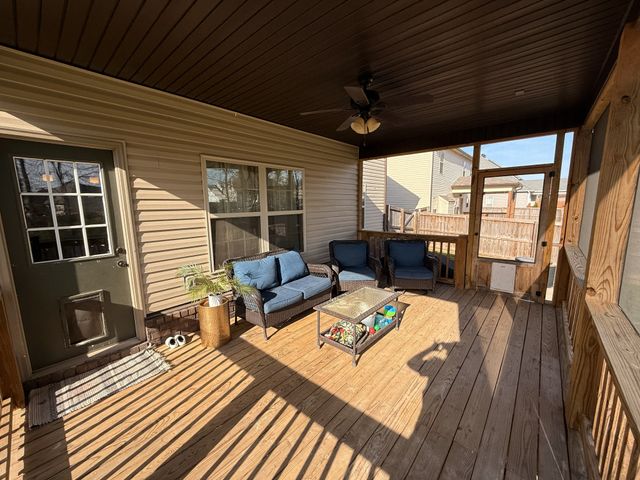 606 Tacoma Dr, Clarksville, TN 37043