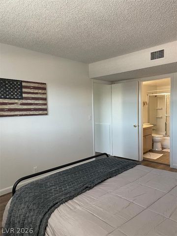 615 South Royal Crest Circle 22, Las Vegas, NV 89169