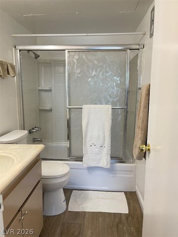 615 South Royal Crest Circle 22, Las Vegas, NV 89169