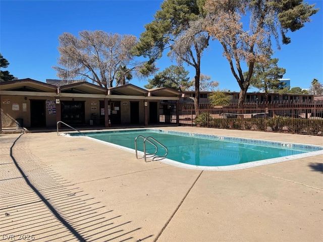 615 South Royal Crest Circle 22, Las Vegas, NV 89169
