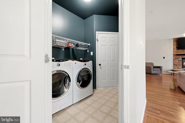 1302 MOORE SPRING CT, Brunswick, MD 21716