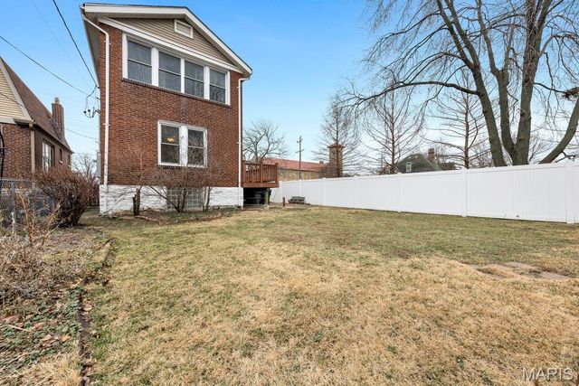 3139 Ivanhoe Avenue, St Louis, MO 63139