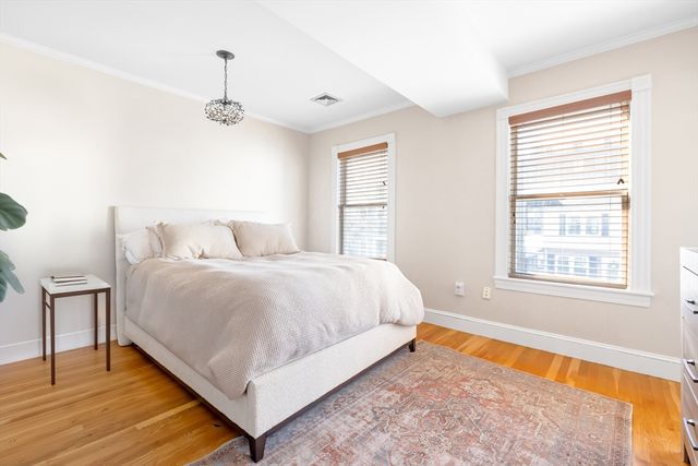 296 W Third 2, Boston, MA 02127